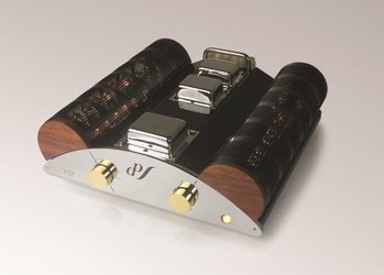 EAR Yoshino V12 Röhrenverstärker